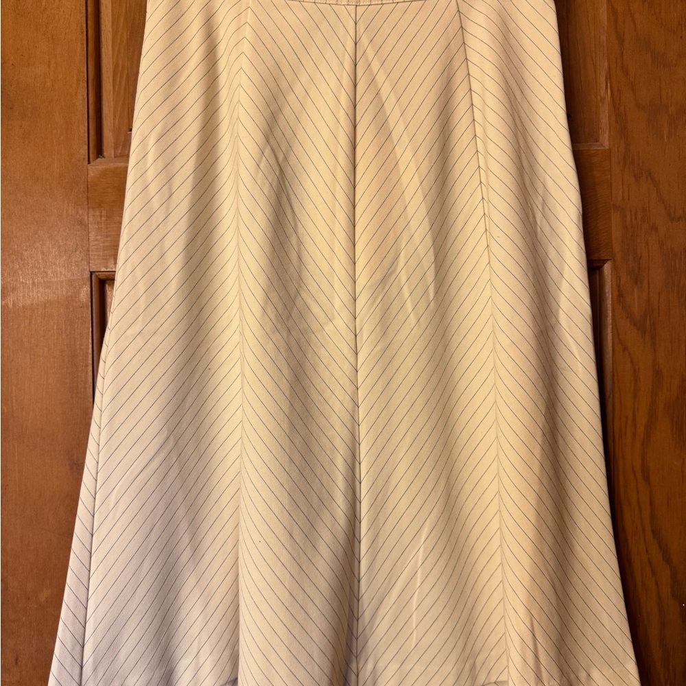 Elegant Cream Striped Skirt